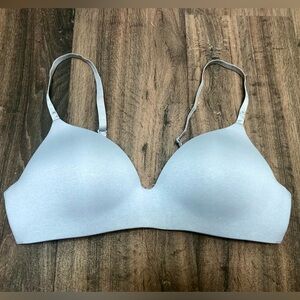 Victoria’s Secret T-shirt Lightly Lined Bra